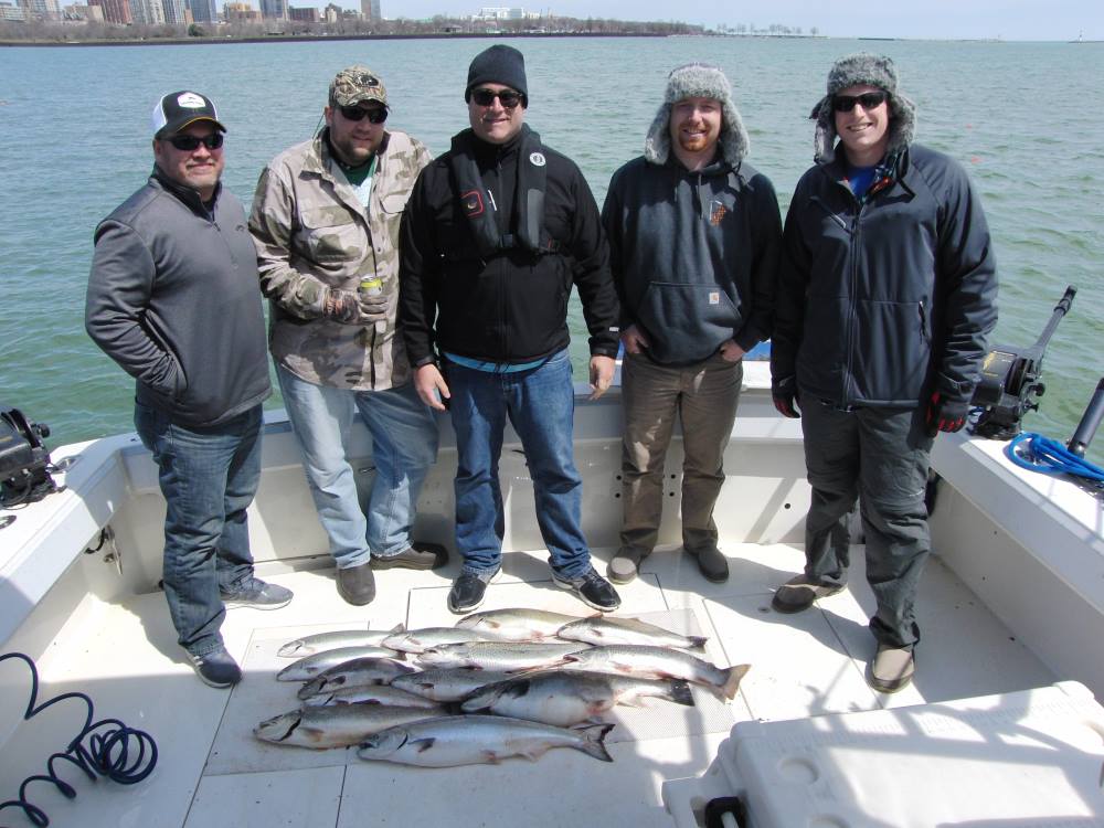 5 guys with their fishing haul